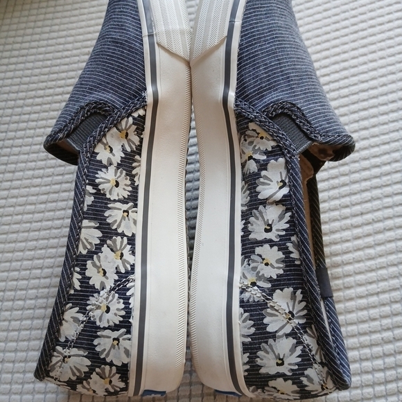Keds Dream Foam Womens Size 8.5 Gray Floral Print Shoes - Picture 5 of 6